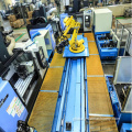 Linear Track Motion Robot Transporter Loading and Unloading Track Motion Robot Supplier